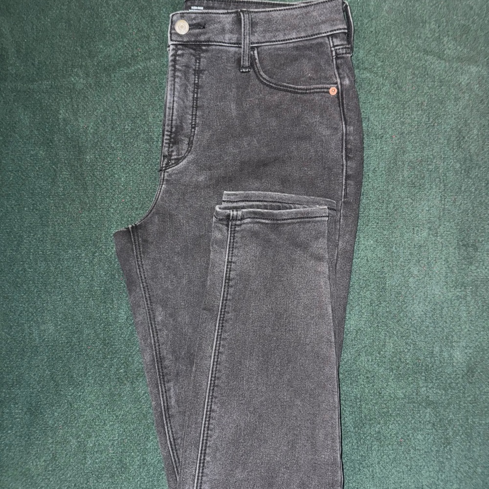 Old Navy grey  Denim Jeans Rockstar Super skinny size 12 never worn